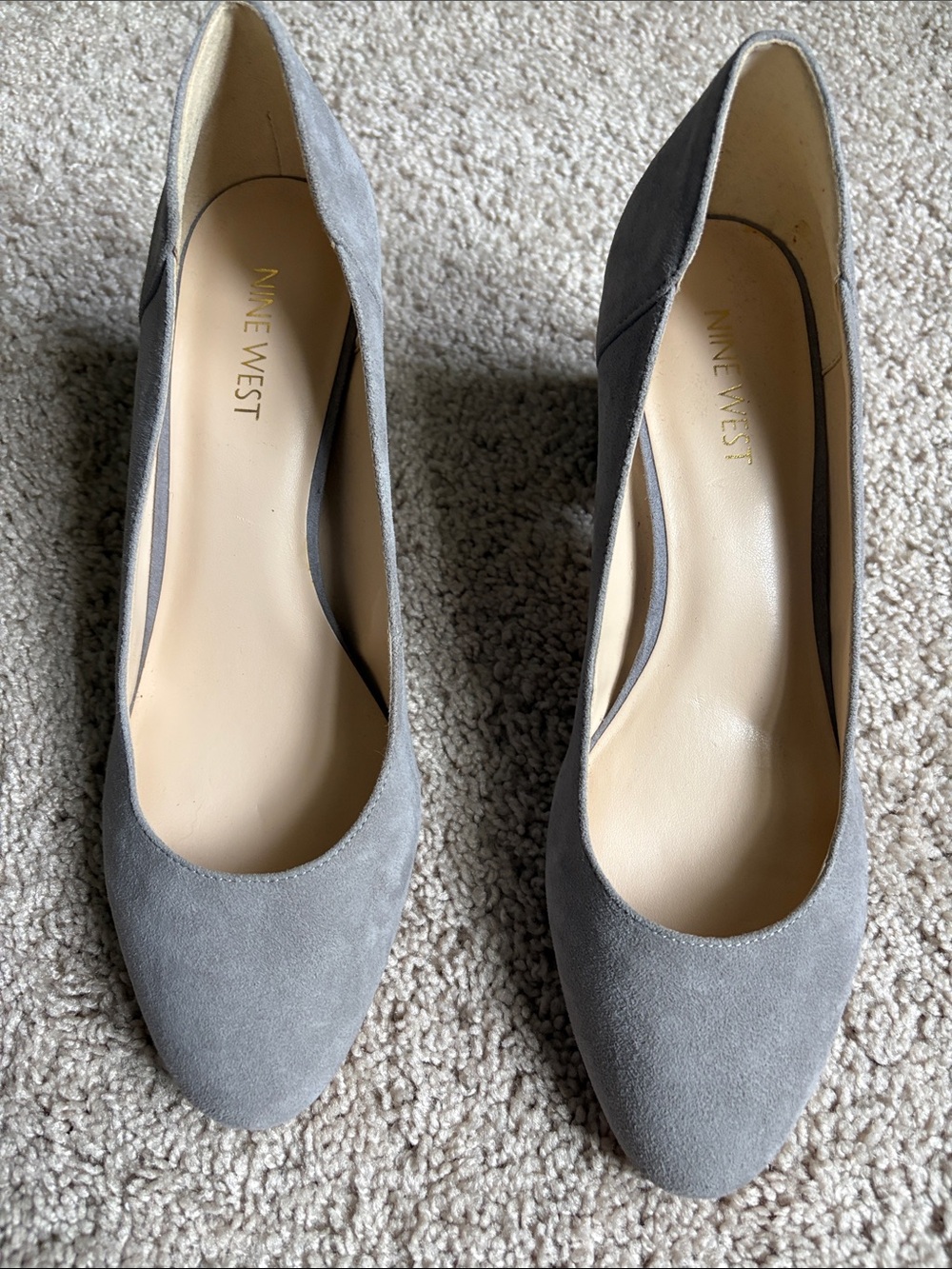 Nine West Light Gray Suede Round-Toe Pumps